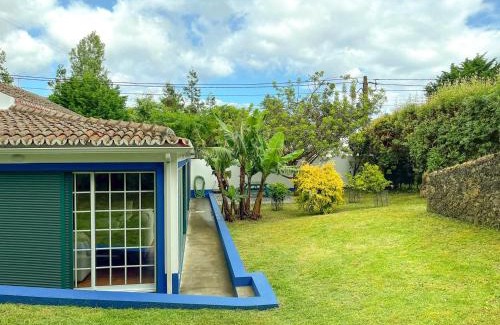 Caloura Casa | WelcomeBuddy - Casa Tia Néné - Green Glassyard