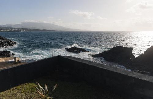 Ponta Delgada Apartamento | WelcomeBuddy - SeaLux Apartment