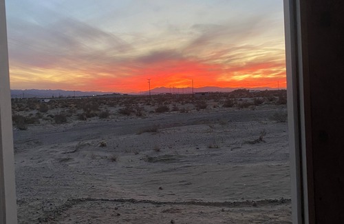 Wonder Valley Cabina | Welcoming 1-bedroom cabin in Twentynine Palms with Stars