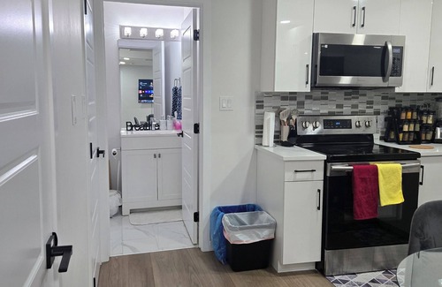 Northwest Edmonton Apartamento | Welcoming 2-bedroom basement apartment with in West Edmonton