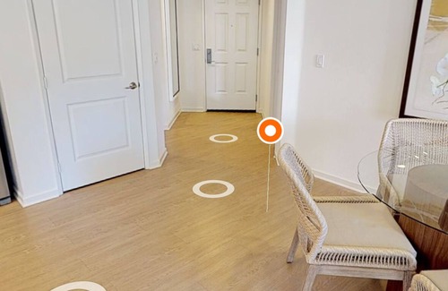 Airport Area Apartamento | Welcoming 2 BR Apt with Mountain Views!