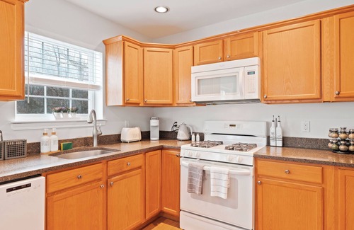 Chester Casa | Welcoming 5-bedroom house with AC in charming Chester