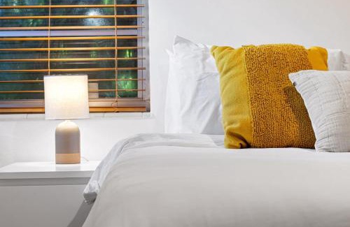 Victoria Park Apartamento | Welcoming Airbnb Walkig distance to Las Olas Blvd