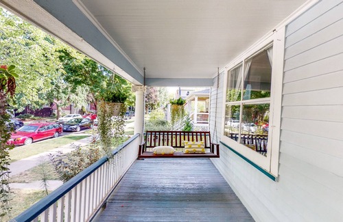 Forest Park Casa | Welcoming Bungalow with Large, Fenced Dog-Friendly Yard - Walk to Madison St