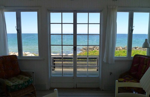 Rrvig Casa | Welcoming holiday home right down to the water
