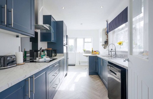 Northampton Casa | Welcoming House - Central Location - Free Parking