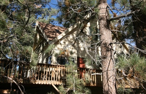 Fawnskin Casa | Acogiendo Mountain Home en la zona tranquila de Fawnskin