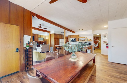 Wishon Casa | Welcoming retreat with a full kitchen, central AC, & washer/dryer - dogs welcome