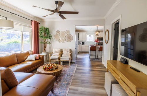 Mount Clemens Casa | Welcoming updated modern 3-bedroom house in Mount Clemens
