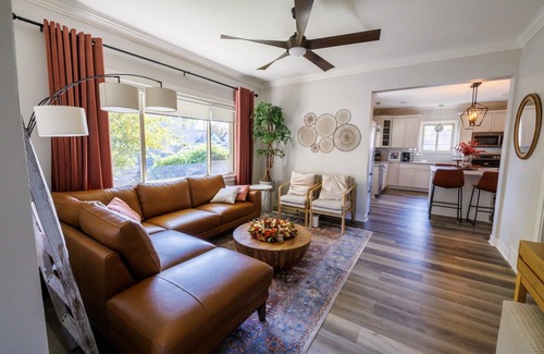 Mount Clemens Casa | Welcoming updated modern 3-bedroom house in Mount Clemens