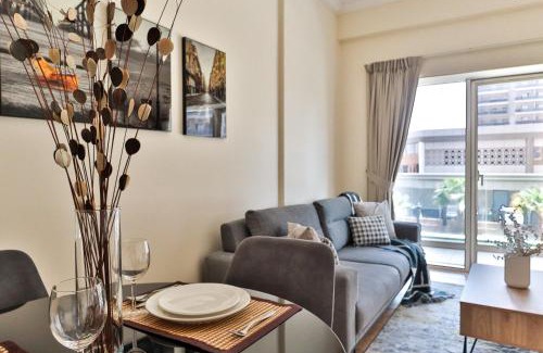 Dubai Sports City Apartamento | WelHome - Apt amidst golf courses, perfect for sports lovers
