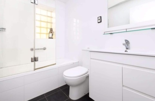 Clovelly Casa | Well appointed 2BR unit in central Mandurah complex