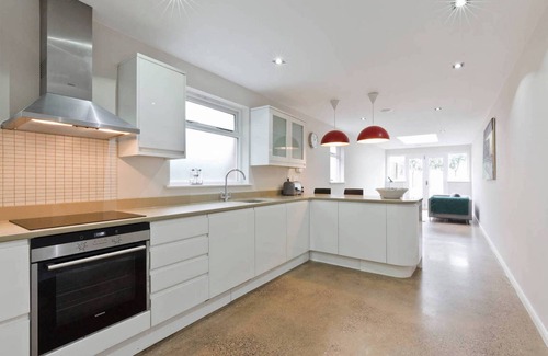 Mortlake Casa | Well-appointed 3 Dormitorio West-London House