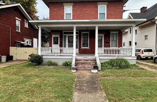 Charleston Apartamento | Well appointed East End 1st floor apt w off-street parking, WD, WiFi, pets ok