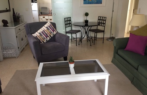 Sorede Apartamento | Apartamento en planta baja bien equipado en villa independiente, capacidad para 2/4, cl. 3⭐️⭐️⭐️
