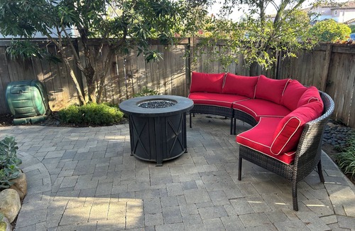 Goleta Casa | Well-appointed house near UCSB with pool, hot tub, tennis, gym