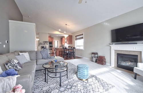 Carlton Casa | Well Appointed Spaces | Tons of Charm