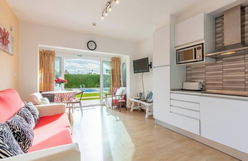 Denia Apartamento | "Well-equipped 1 Bed Bungalow" con vistas a la montaña, piscina, Wi-Fi y terraza
