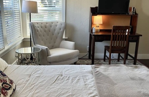 Chico Casa | Well equipped 2 bedroom house by Enloe