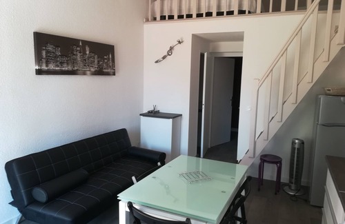 Saint-Cyprien Plage Villa | Villa bien expuesta con 2 terrazas, cerca del mar y tiendas.