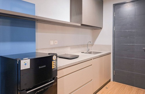 Pinang Apartamento | Well Furnished 1Br At Collins Boulevard Apartment
