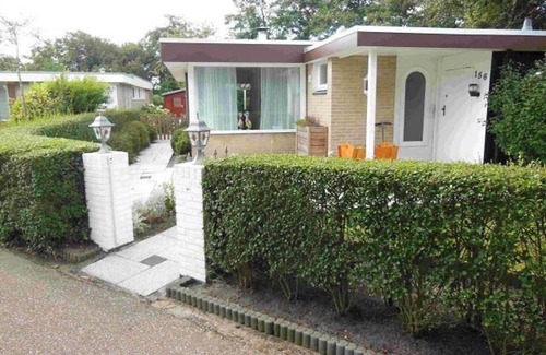 Sint Maartensvlotbrug Casa | Well-kept accommodation for 5 people with fully fenced garden, WLAN