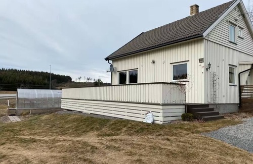 Tangen Casa | Well-kept and cozy house with garden