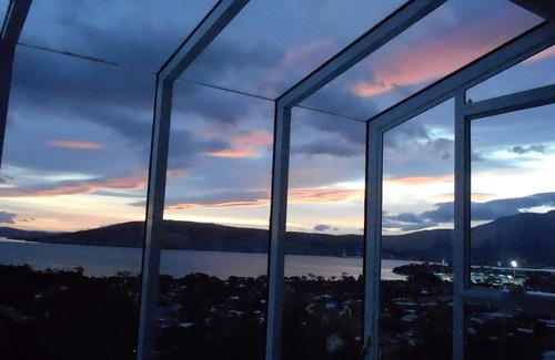 Bellerive Casa | Well Located Family Home with Magnificent Panoramic Harbour and Mountain Views