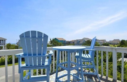 South Nags Head Casa | Well-maintained 4 bedroom home in quiet South Nags Head!