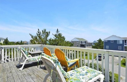 South Nags Head Casa | Well-maintained 4 bedroom home in quiet South Nags Head!