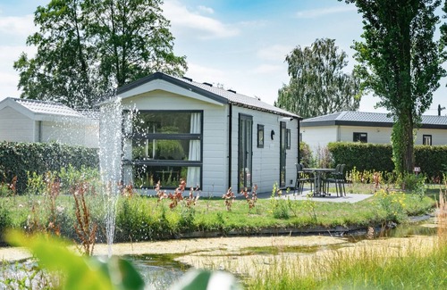 Dordtse Biesbosch Chalet De Esquí | Chalet bien mantenido cerca de Biesbosch