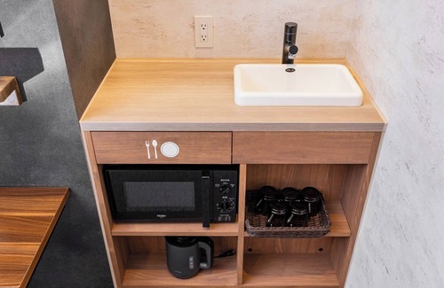 Motomatchi Hotel | Well Stay Namba 5 person room with bath / Osaka Ōsaka