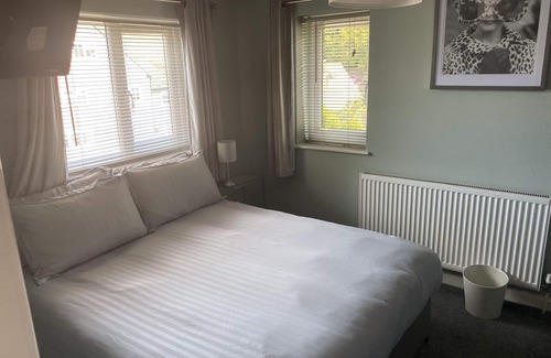 Tring Casa | Wellbrook Rooms