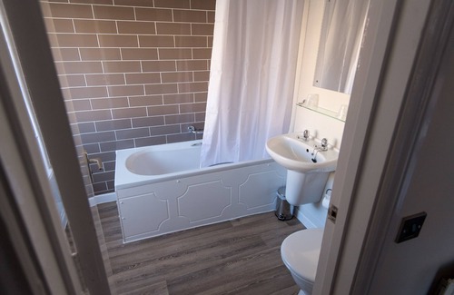 Brecon Hotel | Wellington