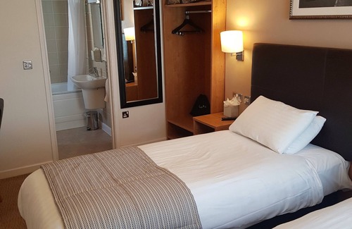 Brecon Hotel | Wellington