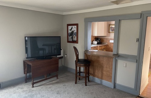 Baldwinsville Apartamento | Wellington Place Historic charm with everything you need