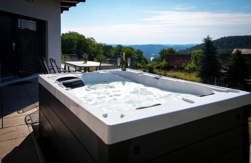 Necin Casa | Wellness bungalov - vodní nádrž Slapy - 40km od Prahy
