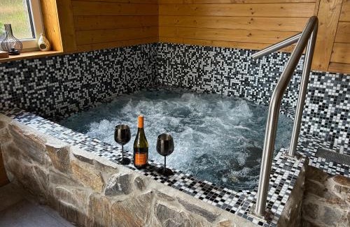 Nova Paka Casa | WELLNESS Chalupa Štikov 2-12 osob