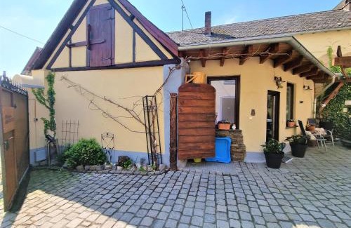 Gappenach Casa | Wellness-Ferienhaus Maifelder Uhlenhorst