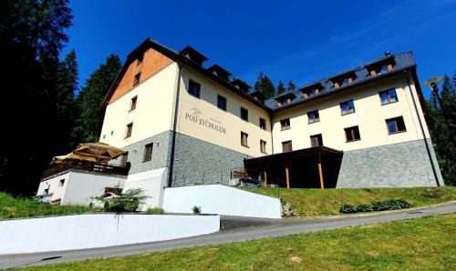 Horni Lomna Hotel | Wellness Hotel pod Kyčmolem