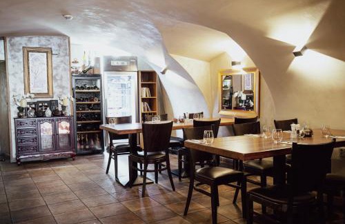 Old Town Plzen Apartamento | Wellness Hotel Republika 24 Apartments