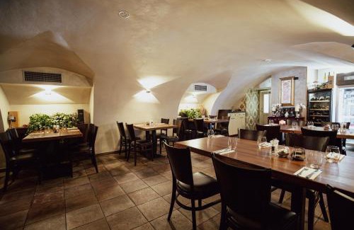 Old Town Plzen Apartamento | Wellness Hotel Republika 24 Apartments