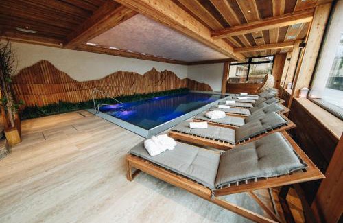 Tatranska Lomnica Casa | Wellness Penzion Zora Family