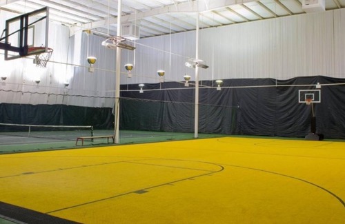 Cheat Lake Apartamento | Wellness Retreat Oasis: Studio w Fitness Room & Spa Sauna
