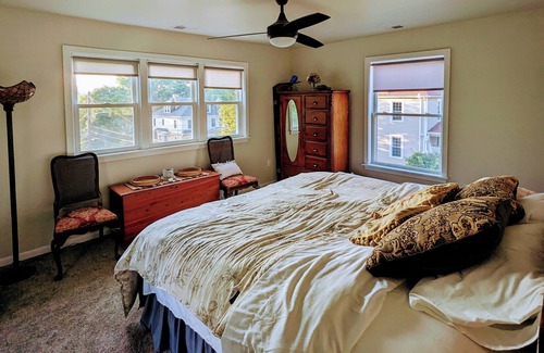 Greensburg Casa | Wellness retreat w/yoga studio. Off 5-star trail and 10-minute walk to downtown
