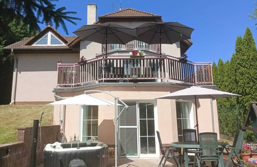 Vranov Villa | WELLNESS VILLA NEAR PRAGUE,INNER POOL,SAUNA,GRILL,BAR,PS3,NINTENDO WII,SAT/TV
