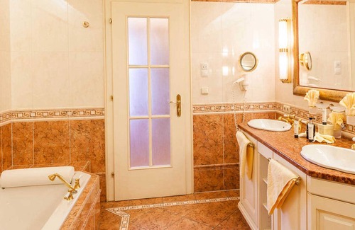 Maurach Complejo | Wellnessresidenzsuite 75m² - El lugar de poder alpino - Alpenrose / Cocoon Lodge