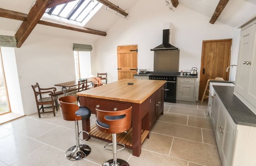 Dinas Cabaña | Wern Olau Cottage, GROESLON