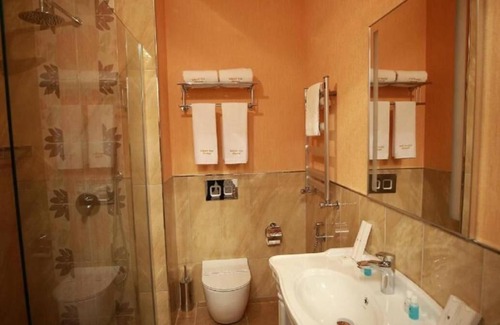 Baku Old Town Hotel | Wes Inn Palace Hotel