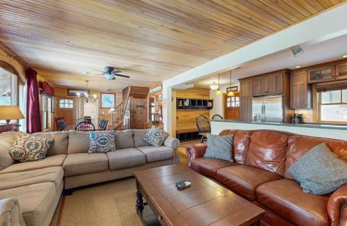 Meredith Casa | WeSeekANook